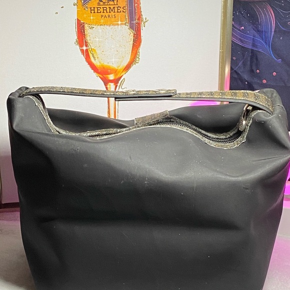 *Rare* Vintage Fendi Pequin Vanity Pouch W/COA - Picture 3 of 5